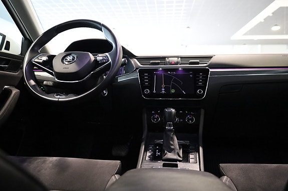 Skoda Superb 15 of 30