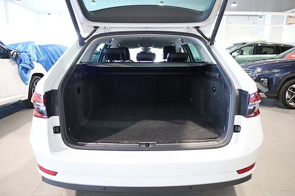 Skoda Superb 29 of 30