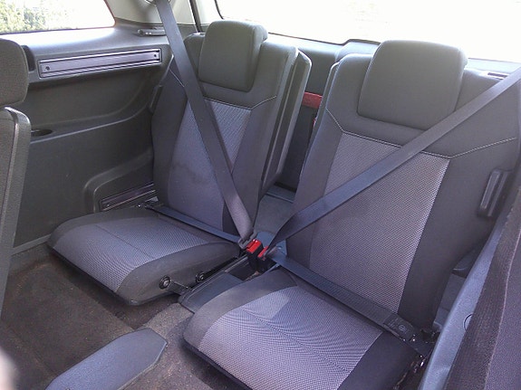 Opel Zafira 7 of 11