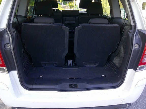 Opel Zafira 9 of 11
