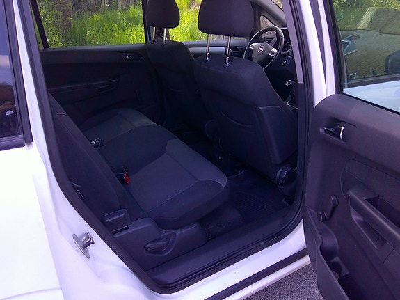 Opel Zafira 10 of 11