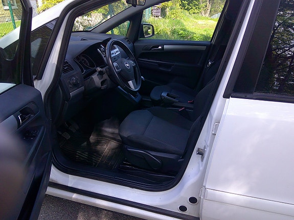Opel Zafira 5 of 5