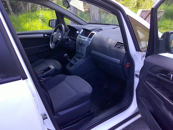 Opel Zafira 11 of 11