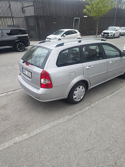 Chevrolet Nubira 4 of 5