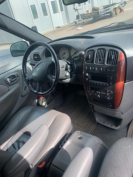 Chrysler Grand Voyager 6 of 10