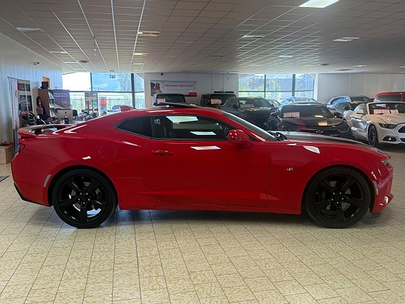 Chevrolet Camaro 8 of 26