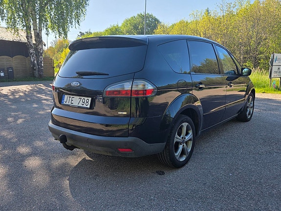 Ford S-MAX 4 of 5