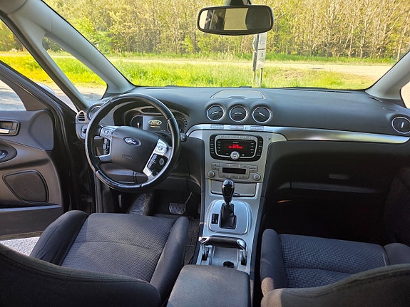 Ford S-MAX 11 of 15