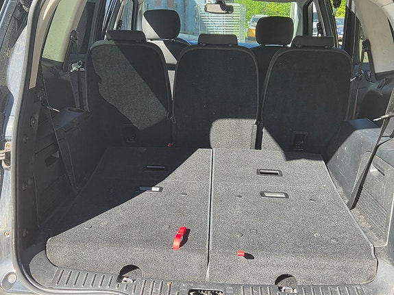 Ford S-MAX 14 of 15