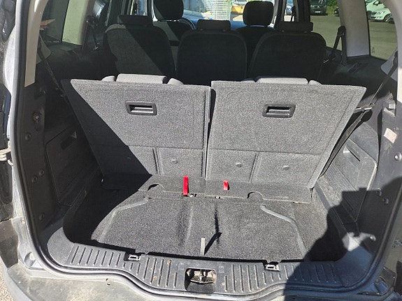 Ford S-MAX 13 of 15