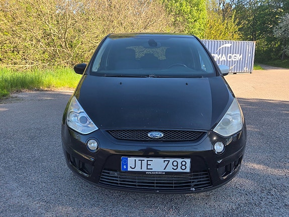 Ford S-MAX 2 of 5