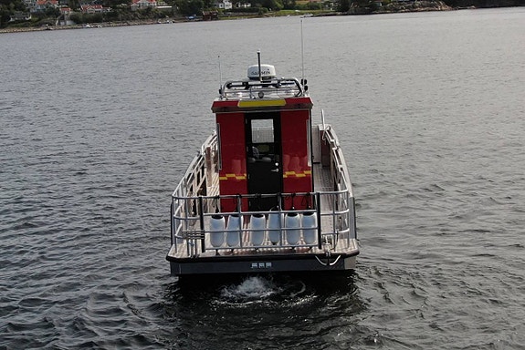 SEACORE C9i - Arbetsbåt / Transportbåt / Dykbåt / Brandbåt 6 of 12
