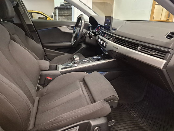 Audi A4 9 of 12