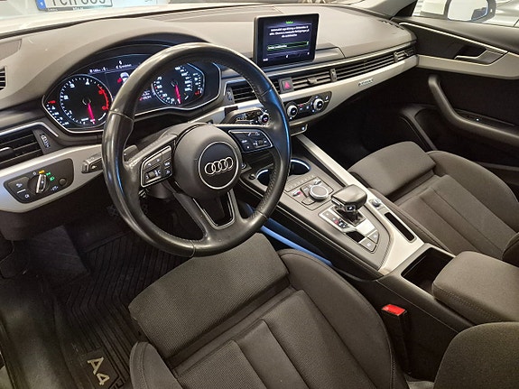Audi A4 7 of 12