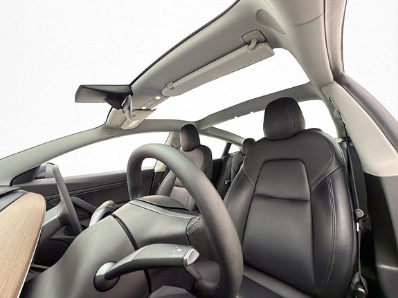 Tesla Model 3 18 of 30