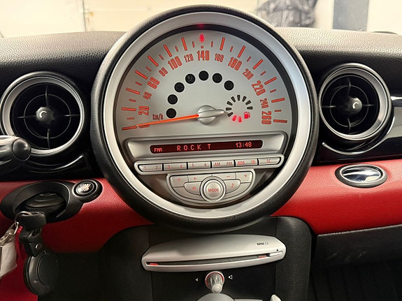 MINI Cooper 18 of 21