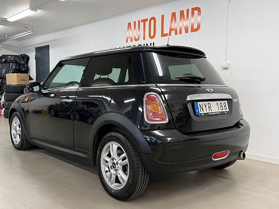 MINI Cooper 5 of 5
