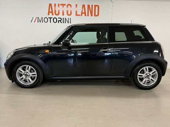 MINI Cooper 4 of 5