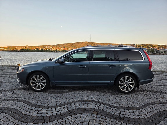 Volvo V70 6 of 9
