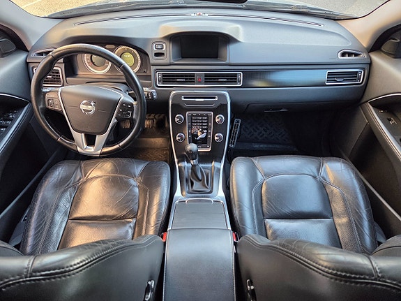Volvo V70 7 of 9