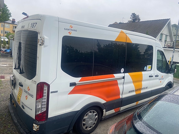 Ford Transit 2 of 5