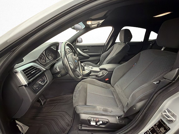 BMW 440i 12 of 30