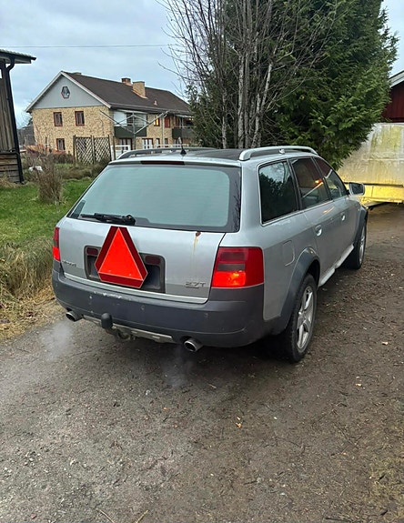 Audi A6 allroad 2 of 5