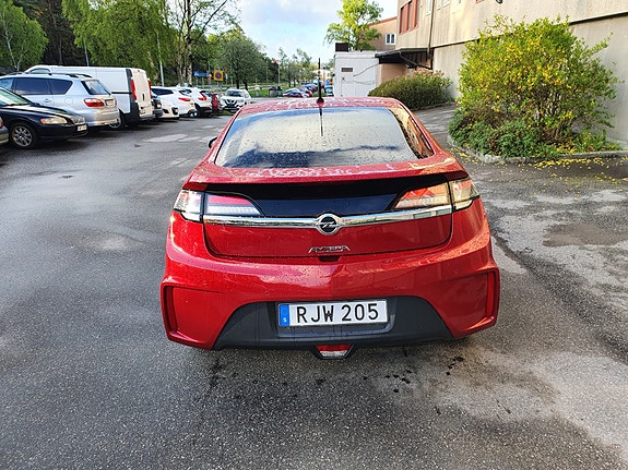 Opel Ampera 3 of 5