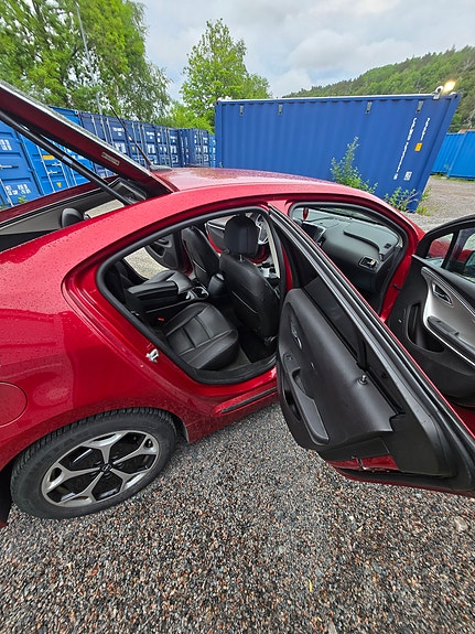 Opel Ampera 13 of 14