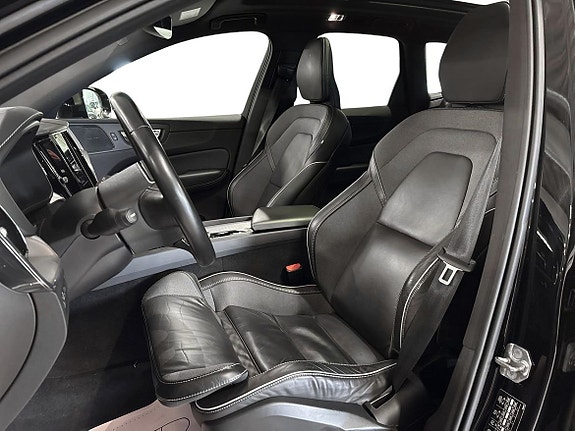 Volvo XC60 14 of 21