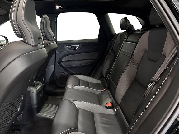 Volvo XC60 7 of 21