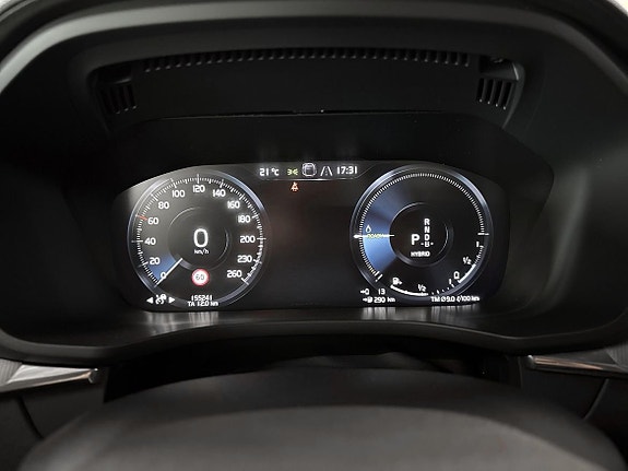 Volvo XC60 16 of 21