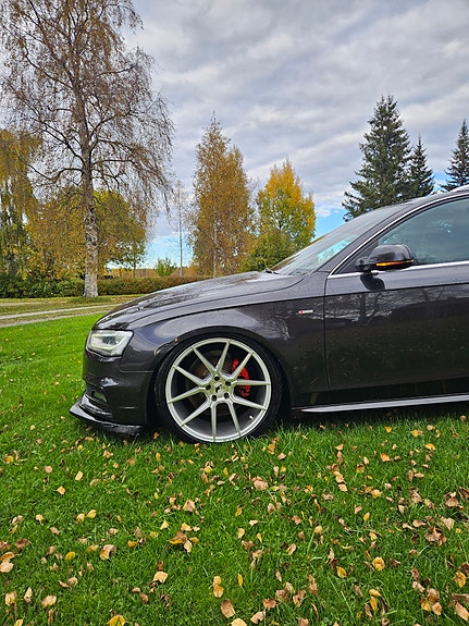 Audi A4 2 of 9