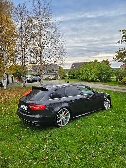 Audi A4 3 of 9