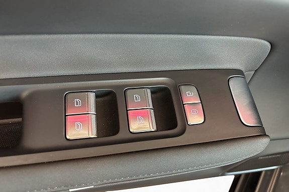 Polestar 4 17 of 30