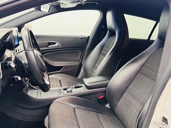 Mercedes-Benz CLA220 d 10 of 16