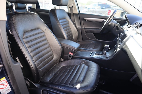 Volkswagen Passat 18 of 22