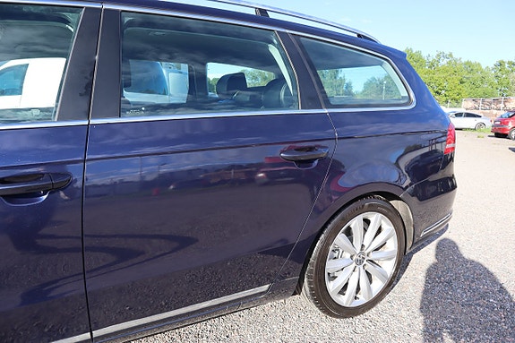 Volkswagen Passat 11 of 22