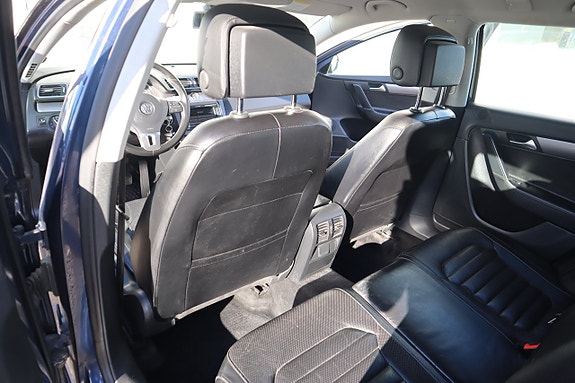 Volkswagen Passat 19 of 22