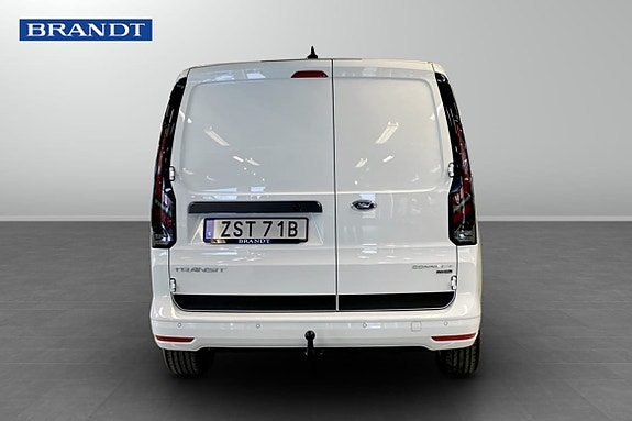 Ford Transit Connect 8 of 21
