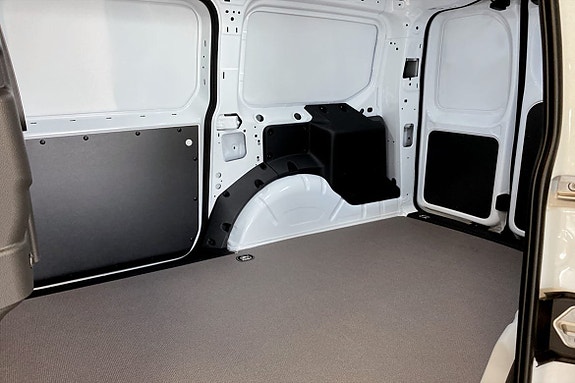 Ford Transit Connect 15 of 21