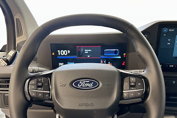 Ford E-Transit 6 of 7