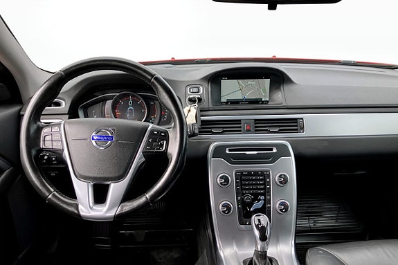 Volvo V70 4 of 5