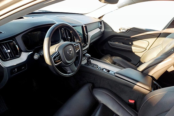Volvo XC60 5 of 5