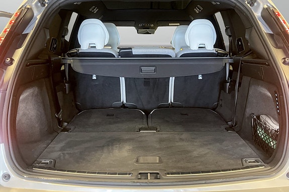 Volvo EX90 10 of 13