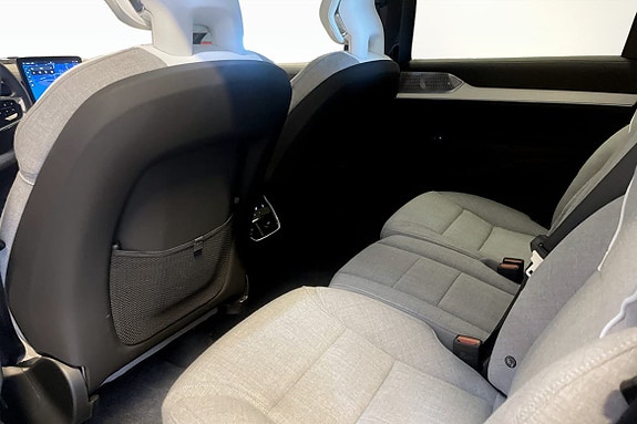 Volvo EX90 9 of 13