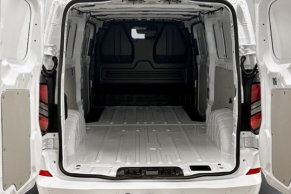 Ford Transit Custom 13 of 14