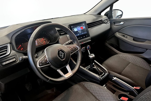 Renault Clio 10 of 18
