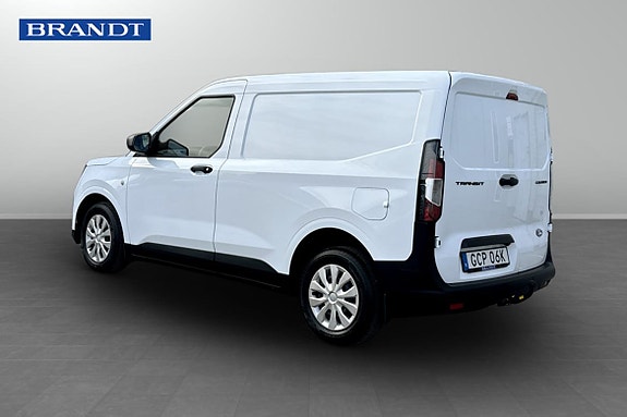 Ford Transit Courier 2 of 5