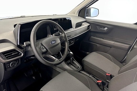 Ford Transit Courier 4 of 5